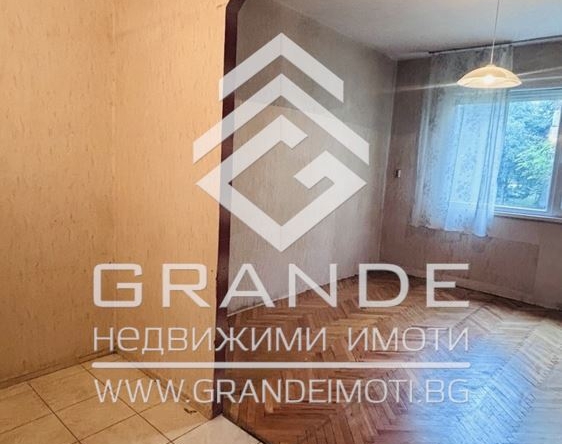 Двустаен апартамент до МОЛ Пловдив - 0